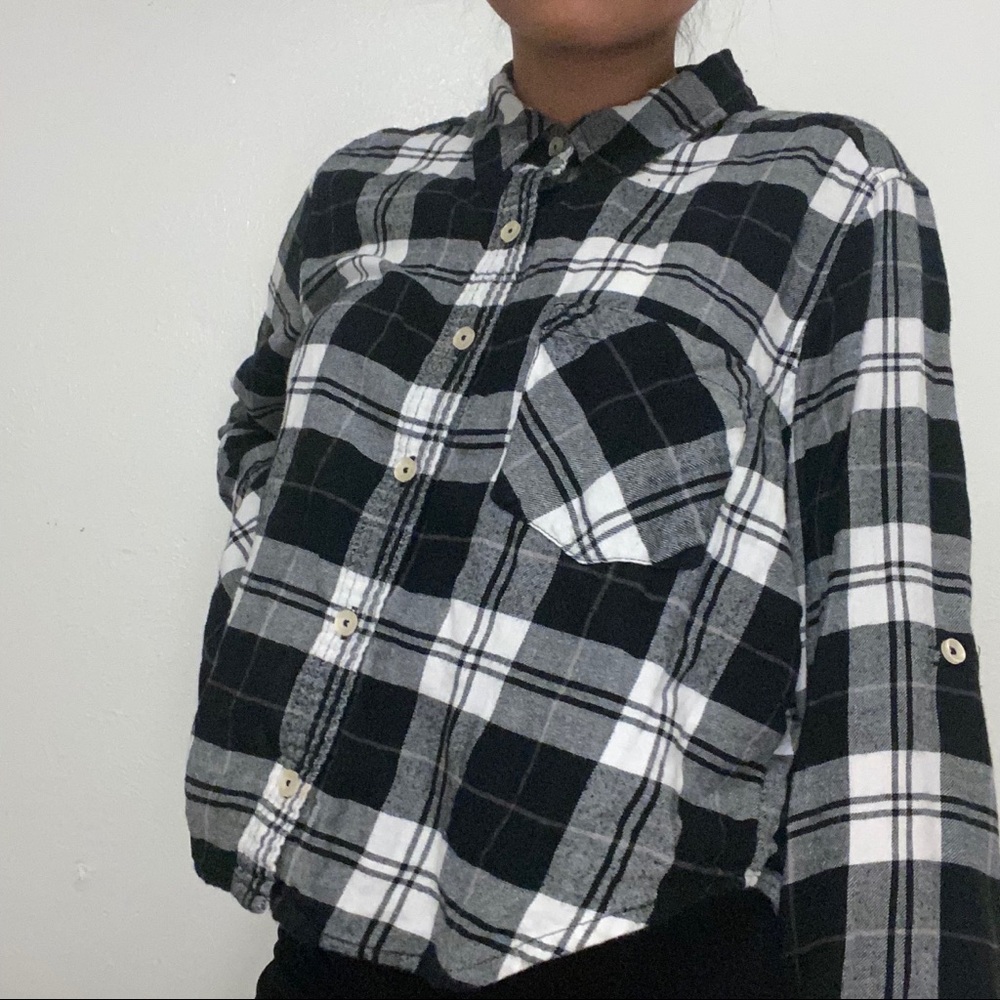 forever 21 black,white,grey croppedish flannel top